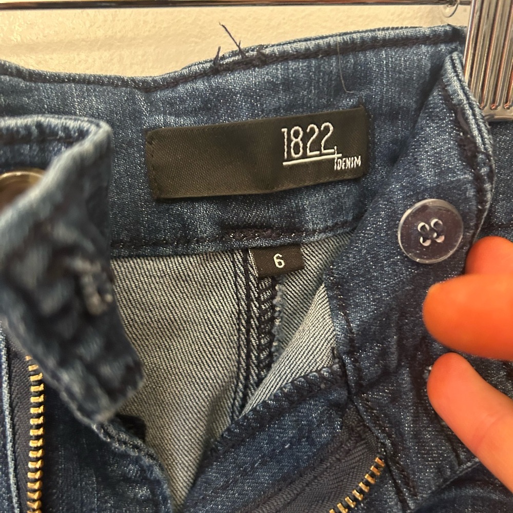 1822 Denim Dark Blue Button-Fly Jeans